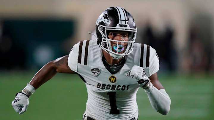 Auburn football offers Western Michigan DE Andre Carter Auburn football offers Western Michigan DE Andre Carter