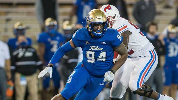 UCLA Football Offers Tulsa Defensive End Transfer Anthony Goodlow