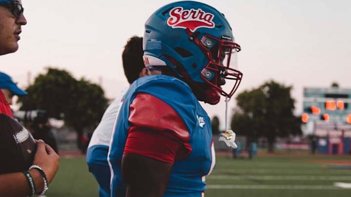 UW Offers L.A. Back With Different Body Type Than It Usually Prefers