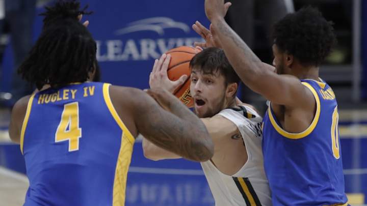 Pitt Needs to Counter Vanderbilt's Size with Speed and Execution Pitt Needs to Counter Vanderbilt's Size with Speed and Execution