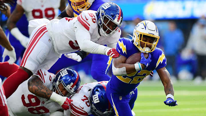 Browns Sign Veteran Linebacker, Place Sione Takitaki on Injured Reserve Browns Sign Veteran Linebacker, Place Sione Takitaki on Injured Reserve