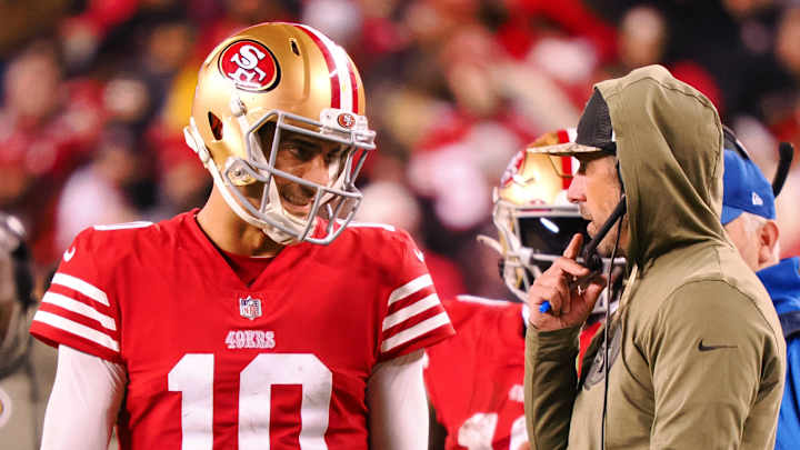 49ers’ Shanahan Addresses Possibility Jimmy Garoppolo Returns for Playoffs