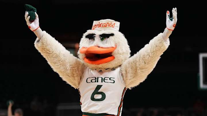 Miami Beats UCF 88-72, Shows Off 'Team Basketball' Miami Beats UCF 88-72, Shows Off 'Team Basketball'