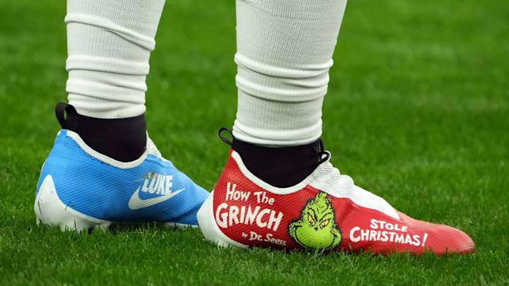 'SpongeBob' Character to 'Call' Rams' Christmas Game