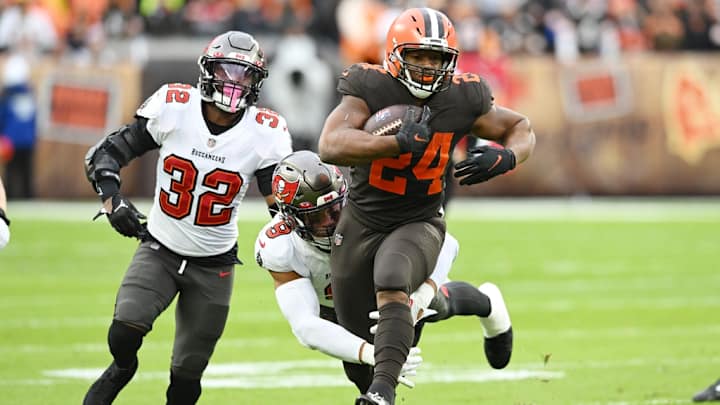Browns RB Nick Chubb a Finalist for an NFL Award Browns RB Nick Chubb a Finalist for an NFL Award