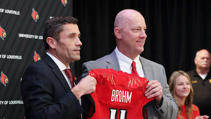 Watch: Jeff Brohm Introduced as Louisville Football Head Coach
