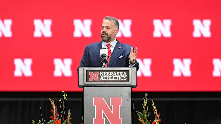 2022 College Football Coaching Carousel: Biggest Movers, Openings