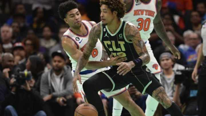 Knicks Swat Hornets For Elusive Third Consecutive Victory