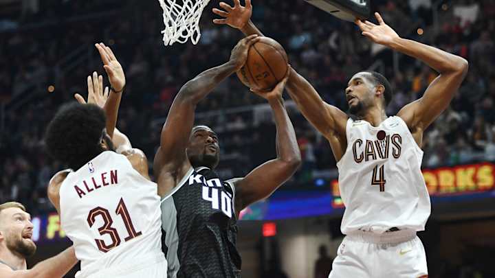 Kings Outlast Cavs In Rare Home Court Loss For Cleveland