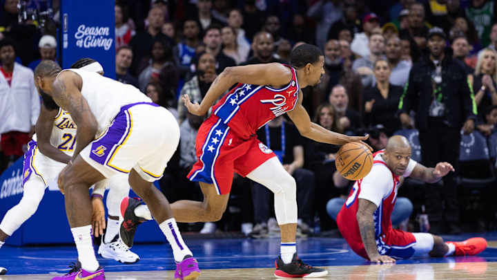 Lakers’ LeBron James Issues Props to 76ers’ De’Anthony Melton