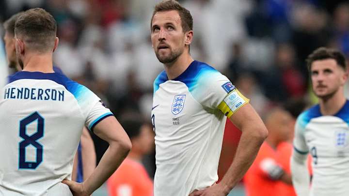 Wayne Rooney Reacts to Harry Kane’s Goal, PK Miss in England Loss