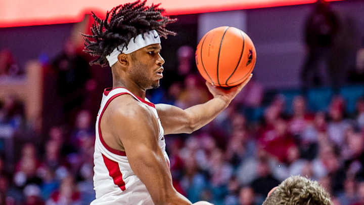 Arkansas Drops in Latest AP Polls