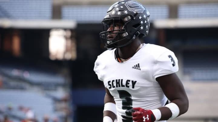 Zayden Walker, A Potential Star MIKE Linebacker Zayden Walker, A Potential Star MIKE Linebacker