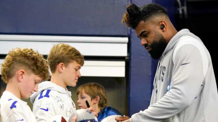 'Sign Ezekiel Elliott!' Fans React to Cowboys Suspension 'Sign Ezekiel Elliott!' Fans React to Cowboys Suspension