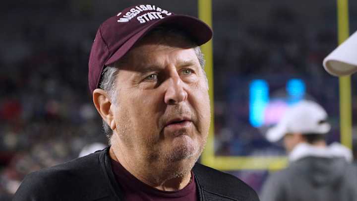 Mississippi State Coach Mike Leach Dies at 61 Mississippi State Coach Mike Leach Dies at 61