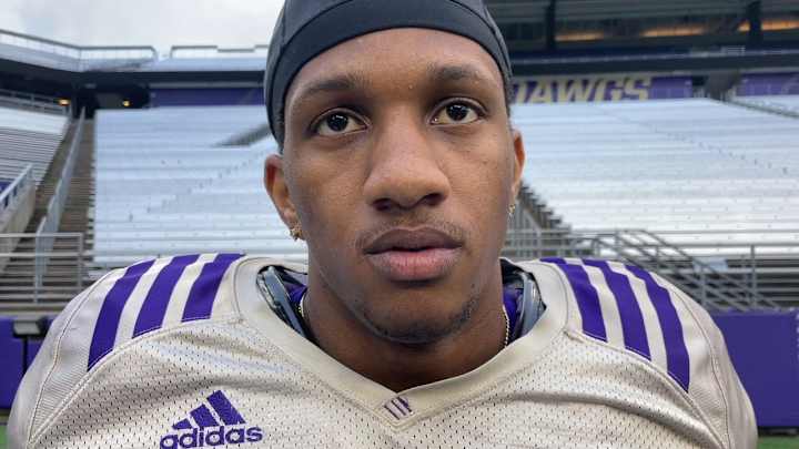 Penix on Getting Other Huskies to Join Him in 2023: 'I'm Working on Everybody'