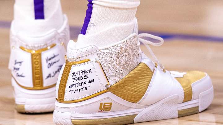 LeBron James Writes Message on Retro Shoes LeBron James Writes Message on Retro Shoes