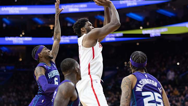 James Harden, Tobias Harris Talk Embiid’s Big Night vs. Hornets