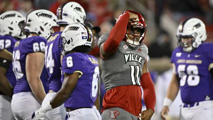 Reports: Louisville LB Dorian Jones Enters Transfer Portal