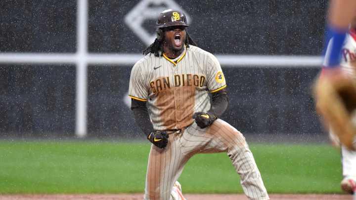 This Is What Josh Bell Had To Say After Signing Contract With The Guardians