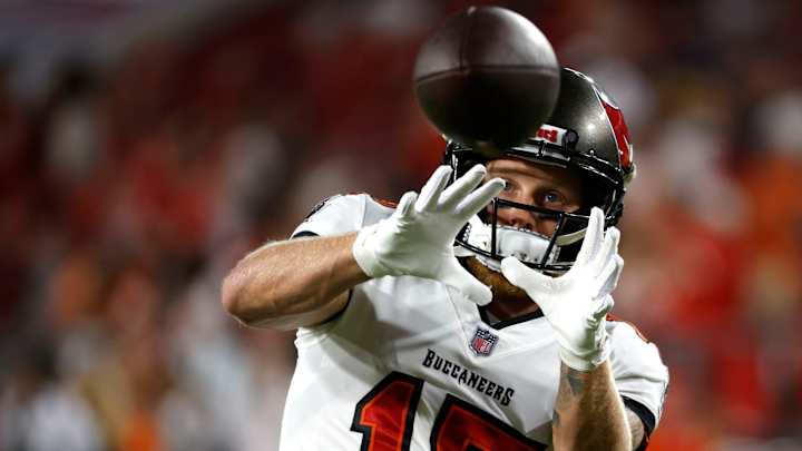 Cole Beasley to Unretire, Expected to Sign With Bills, per Report Cole Beasley to Unretire, Expected to Sign With Bills, per Report