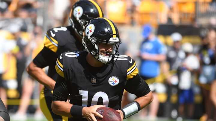 Steelers Will Test Both Backups If Pickett Can't Play vs Panthers