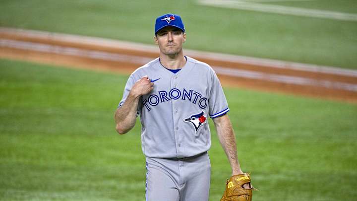 Former Dodger All-Star Signs with NL West Rival