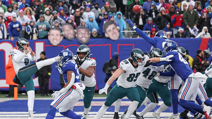 Michael Clay "Hurt" by Injury to Arryn Siposs