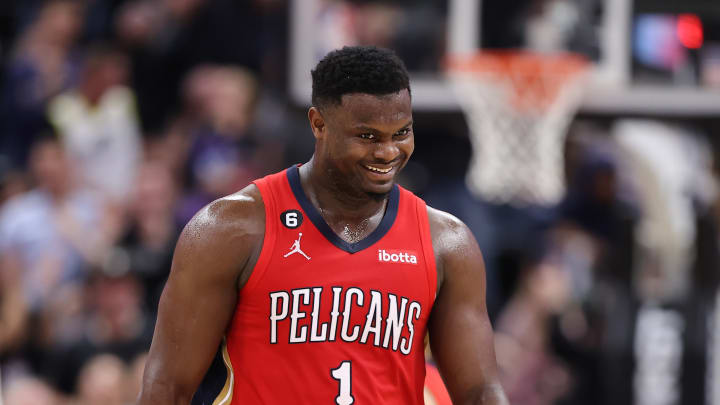 Duke basketball in NBA: Zion Williamson dunks on former Tar Heel