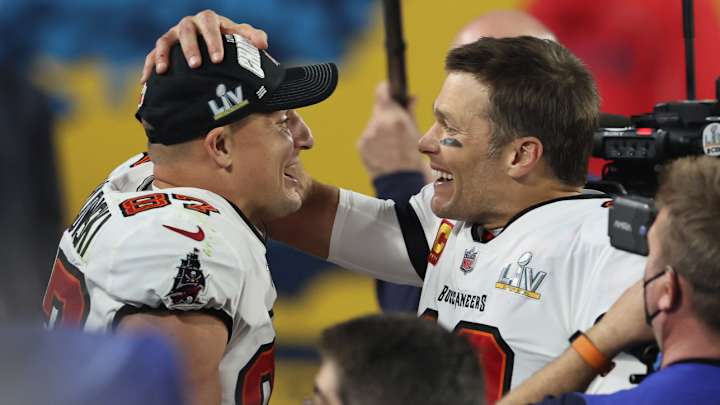 Rob Gronkowski Says Fox May Be Tom Brady’s Best Option for 2023