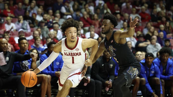 No. 4 Alabama Basketball Outlasts Memphis in Gritty 91-88 Win