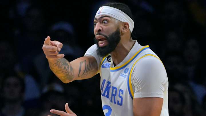 Lakers: "Damn AD" Trends As Pair Of Missed Anthony Davis Free Throws Sends Lakers To Overtime Lakers: "Damn AD" Trends As Pair Of Missed Anthony Davis Free Throws Sends Lakers To Overtime