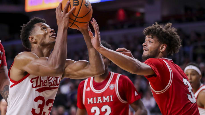 Three Man Weave: Cincinnati Hammers Miami 103-76