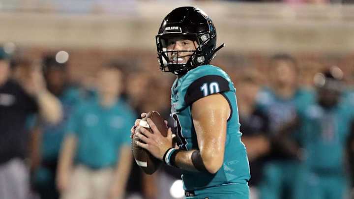 Auburn to Host Potential Transfer Quarterback Grayson McCall, per Report