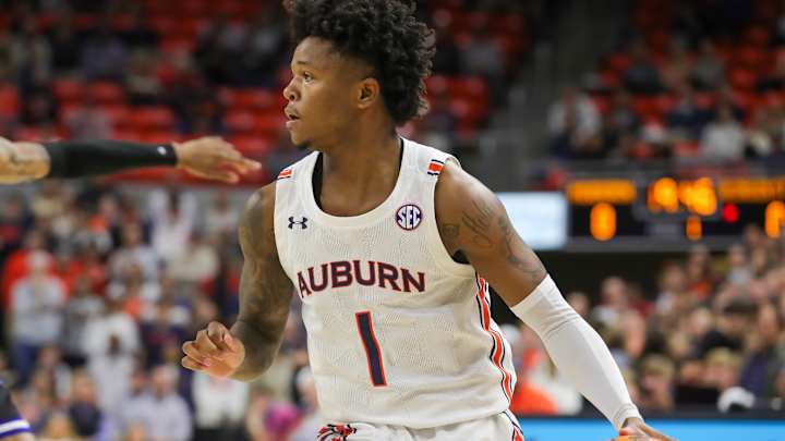 How to watch the Auburn basketball game vs the Florida Gators How to watch the Auburn basketball game vs the Florida Gators