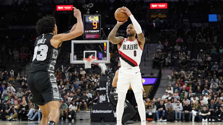 Damian Lillard's 37 Points Leads Trail Blazers Past Spurs Damian Lillard's 37 Points Leads Trail Blazers Past Spurs