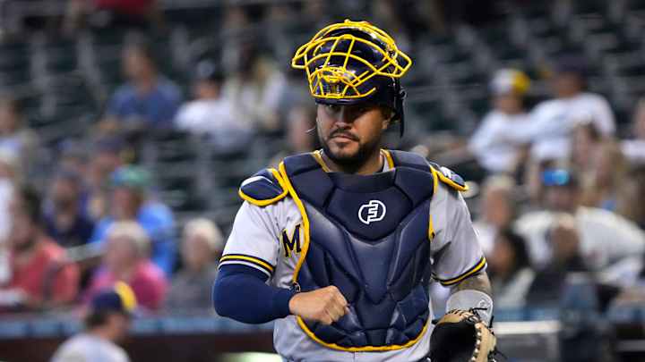 New York Mets Sign Catcher Omar Narvaez