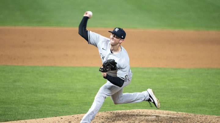Royals Take a Chance on Former Yankees Reliever Royals Take a Chance on Former Yankees Reliever