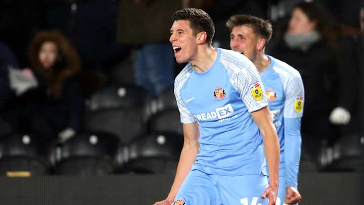 Tony Mowbray on Ross Stewart Sunderland return: 'It was a class finish'