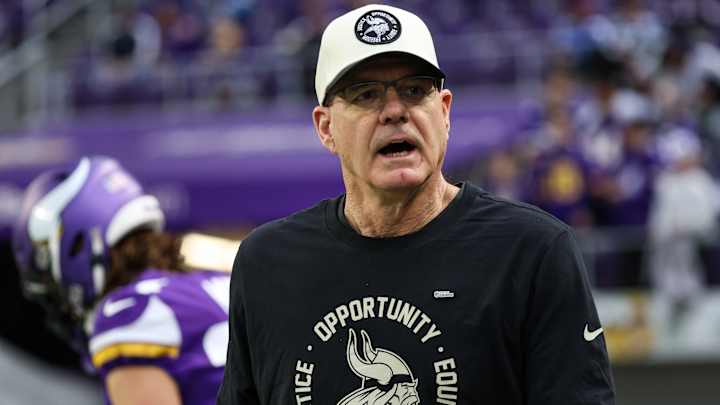 Vikings Booed Off the Field vs. Colts After One of the Worst Halves Ever Vikings Booed Off the Field vs. Colts After One of the Worst Halves Ever