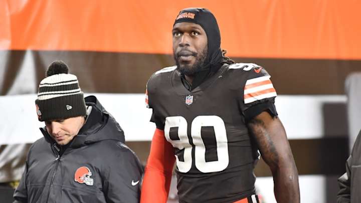 Injury Updates on Browns DE Jadeveon Clowney, S John Johnson III