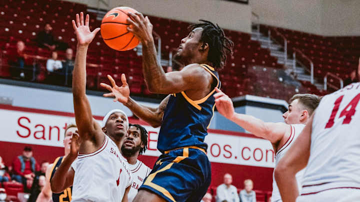 Cal Basketball: No Holiday Gifts in Bears' 12th Loss, Only an Injury to Devin Askew Cal Basketball: No Holiday Gifts in Bears' 12th Loss, Only an Injury to Devin Askew