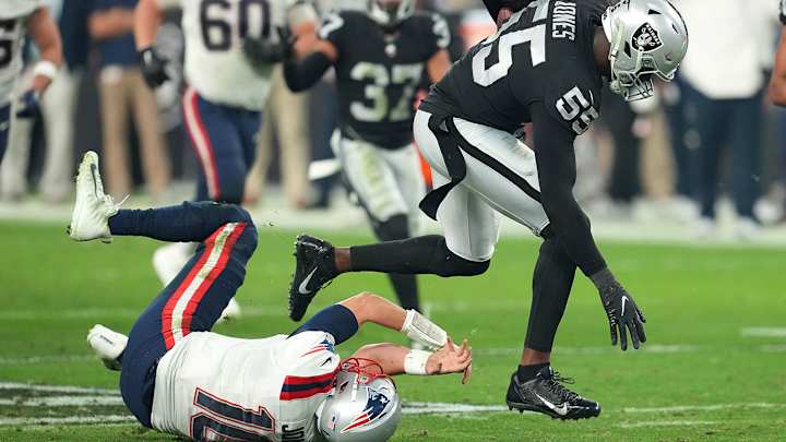 We Will Never Stop Watching the Patriots’ All-Time Situational Football Gaffe