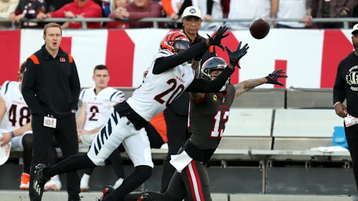 Eli Apple Calls Out Tom Brady Following Bengals' Win Over Buccaneers: 'The Future is Now, Old Man'