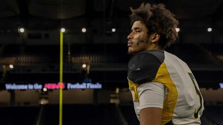 Dante Moore Flips Commitment From Oregon to UCLA