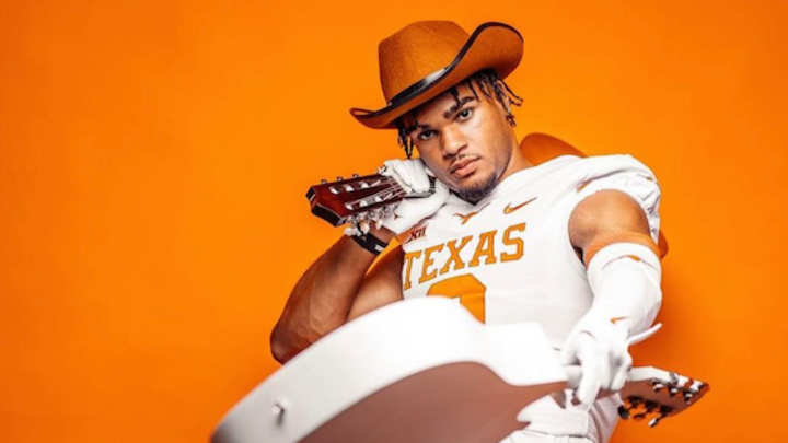 Longhorns Flip 2023 WR DeAndre Moore Jr. Longhorns Flip 2023 WR DeAndre Moore Jr.