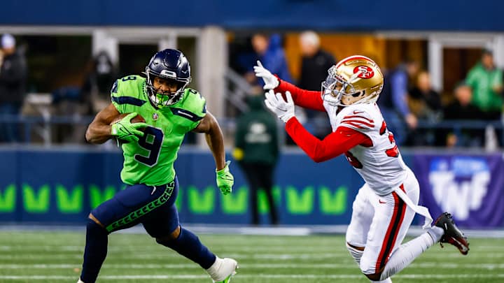 Report Card: Top Performers in Seahawks 21-13 Prime Time Loss to 49ers Report Card: Top Performers in Seahawks 21-13 Prime Time Loss to 49ers
