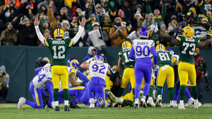 Packers Beat Rams, Keep Playoff Hopes Alive Packers Beat Rams, Keep Playoff Hopes Alive