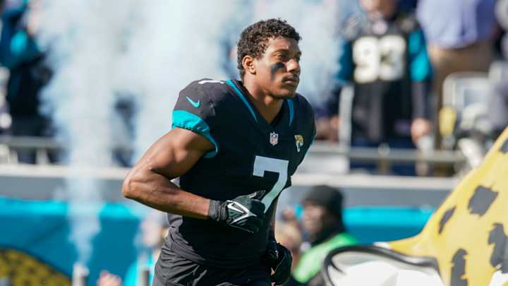 How Zay Jones’s Growth Has Elevated the Play of the Jaguars Offense