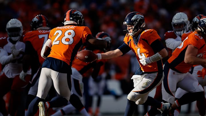 Hackett Singles Out Unsung Player for Broncos' Big Rushing Day